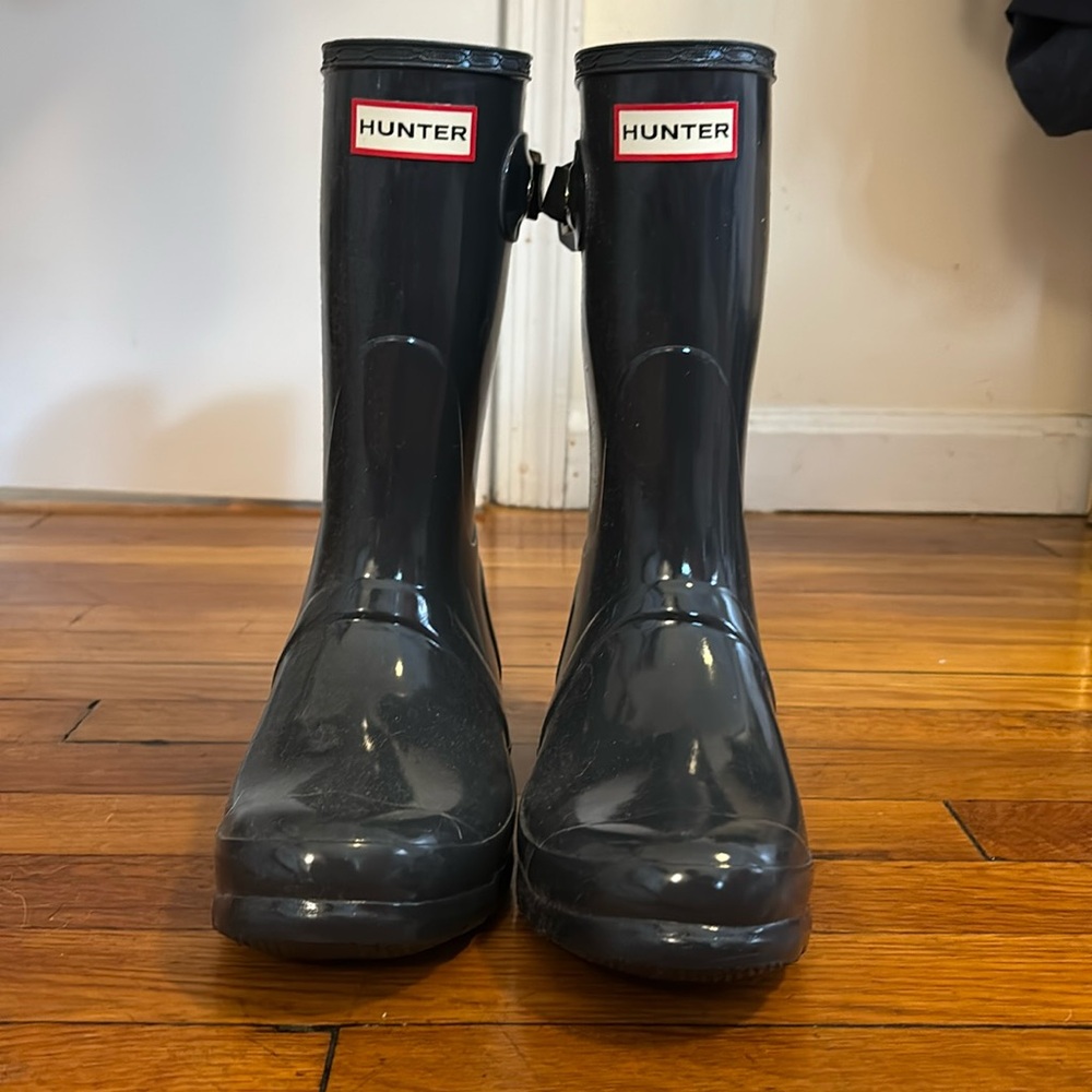 Hunter Rain Boots - BARELY USED